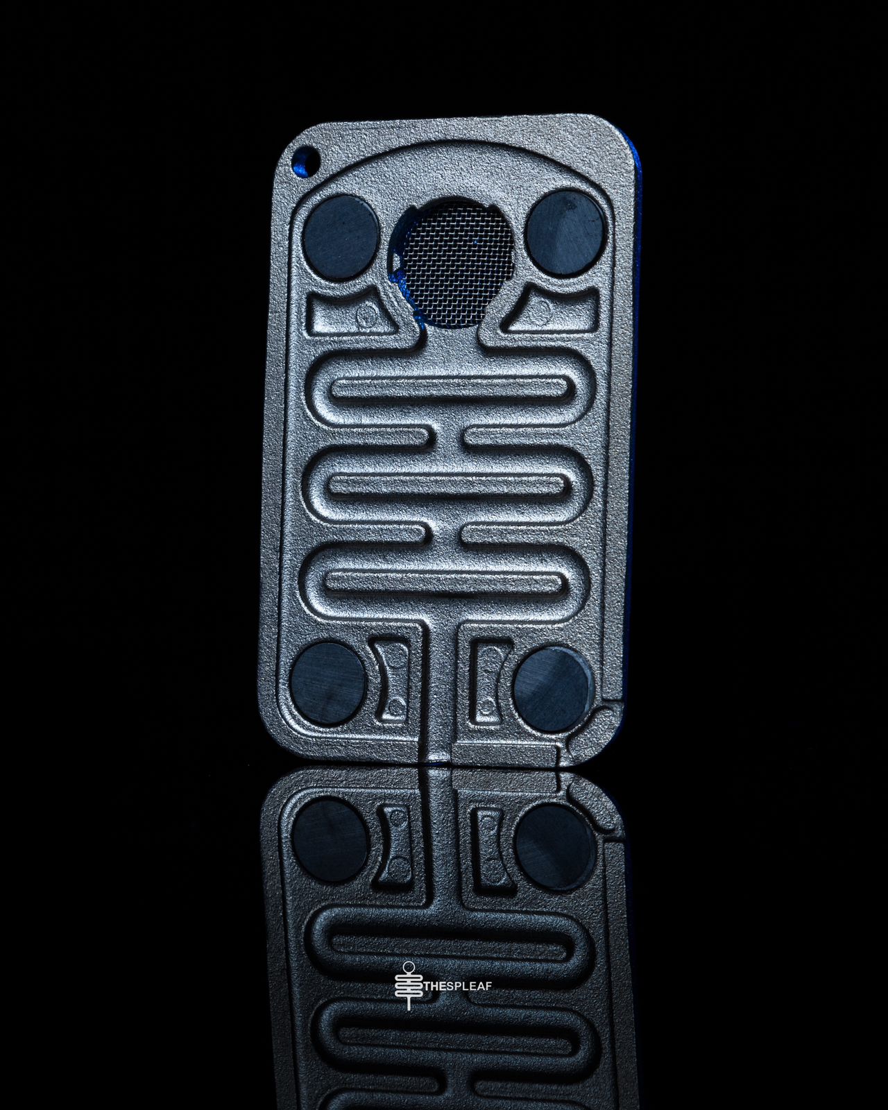 Internal labyrinth maze